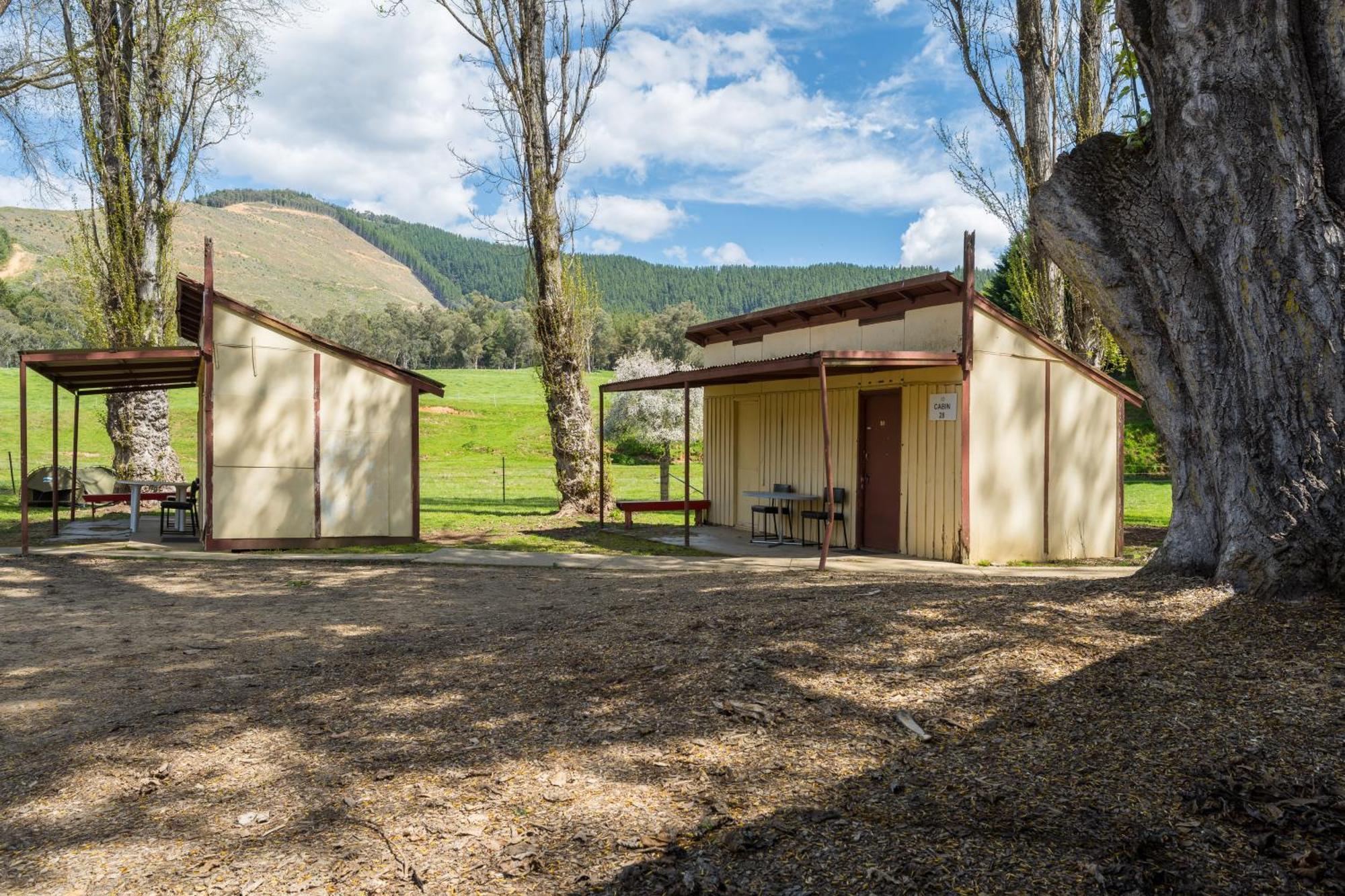 Bright Cabin Park Exterior photo